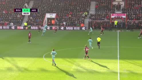 萨卡造乌龙加直接参与两球阿森纳客场擒伯恩茅斯    萨卡造乌龙加直接参与两球阿森纳客场擒伯恩茅斯
