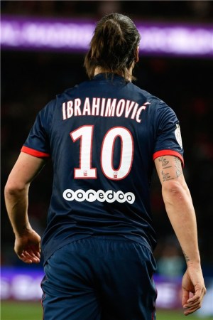 巴黎圣日耳曼豪取连胜,领跑法甲积分榜首  巴黎圣日耳曼豪取连胜,领跑法甲积分榜首